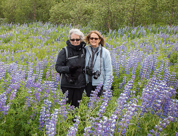 Jill & Jane at Geysir